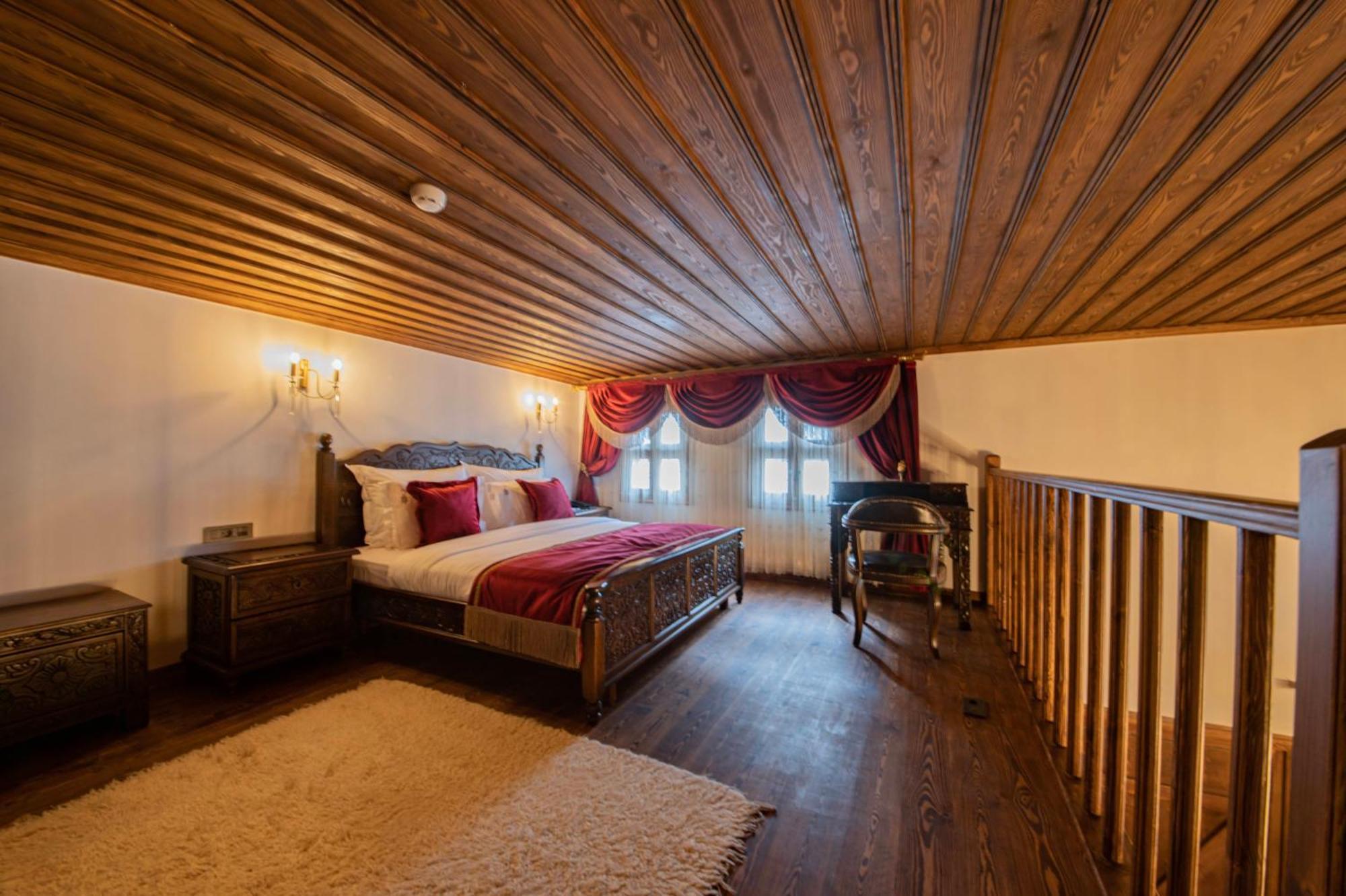 Four Mansions Hotel قيصرية المظهر الخارجي الصورة