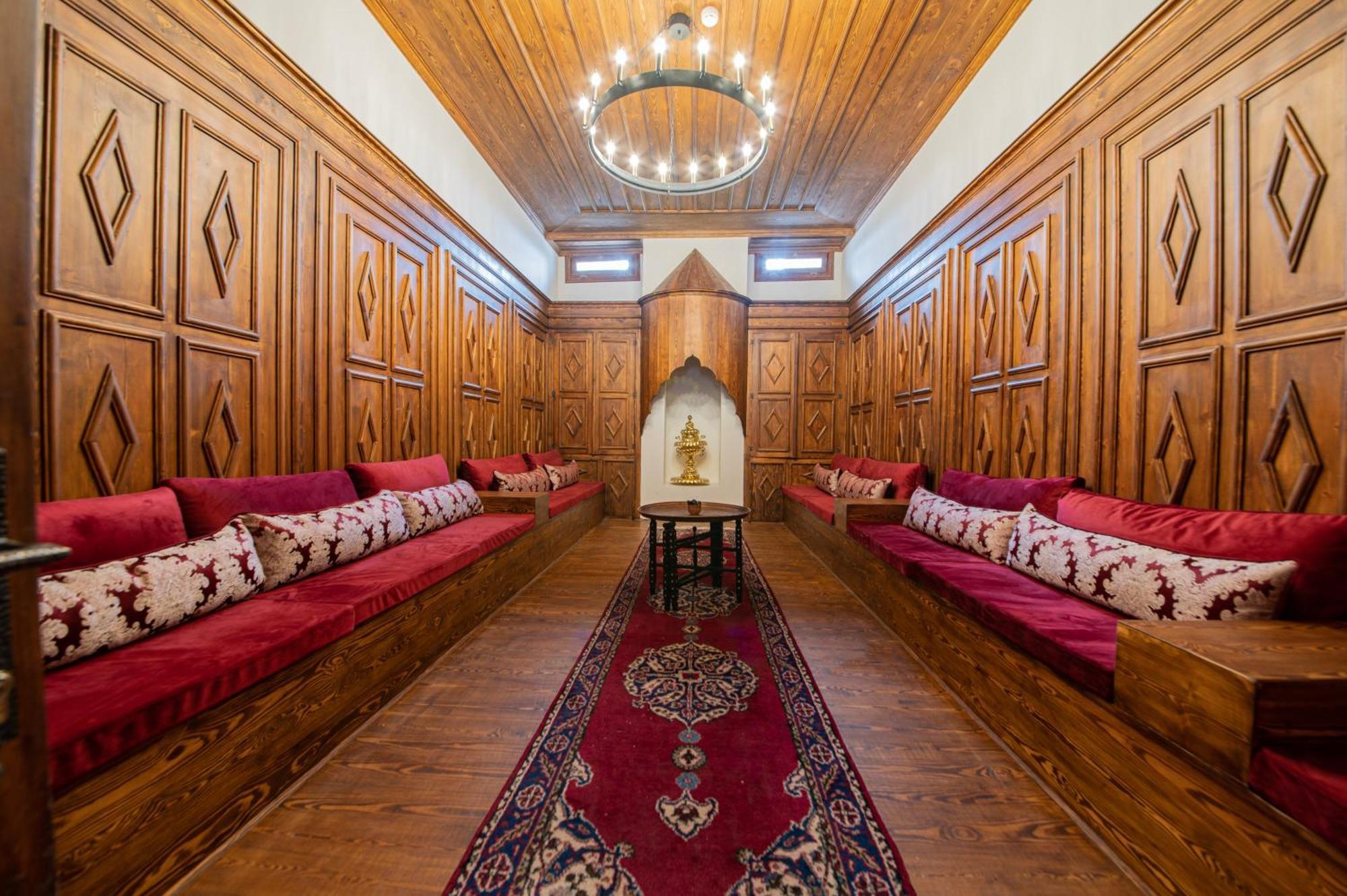 Four Mansions Hotel قيصرية المظهر الخارجي الصورة