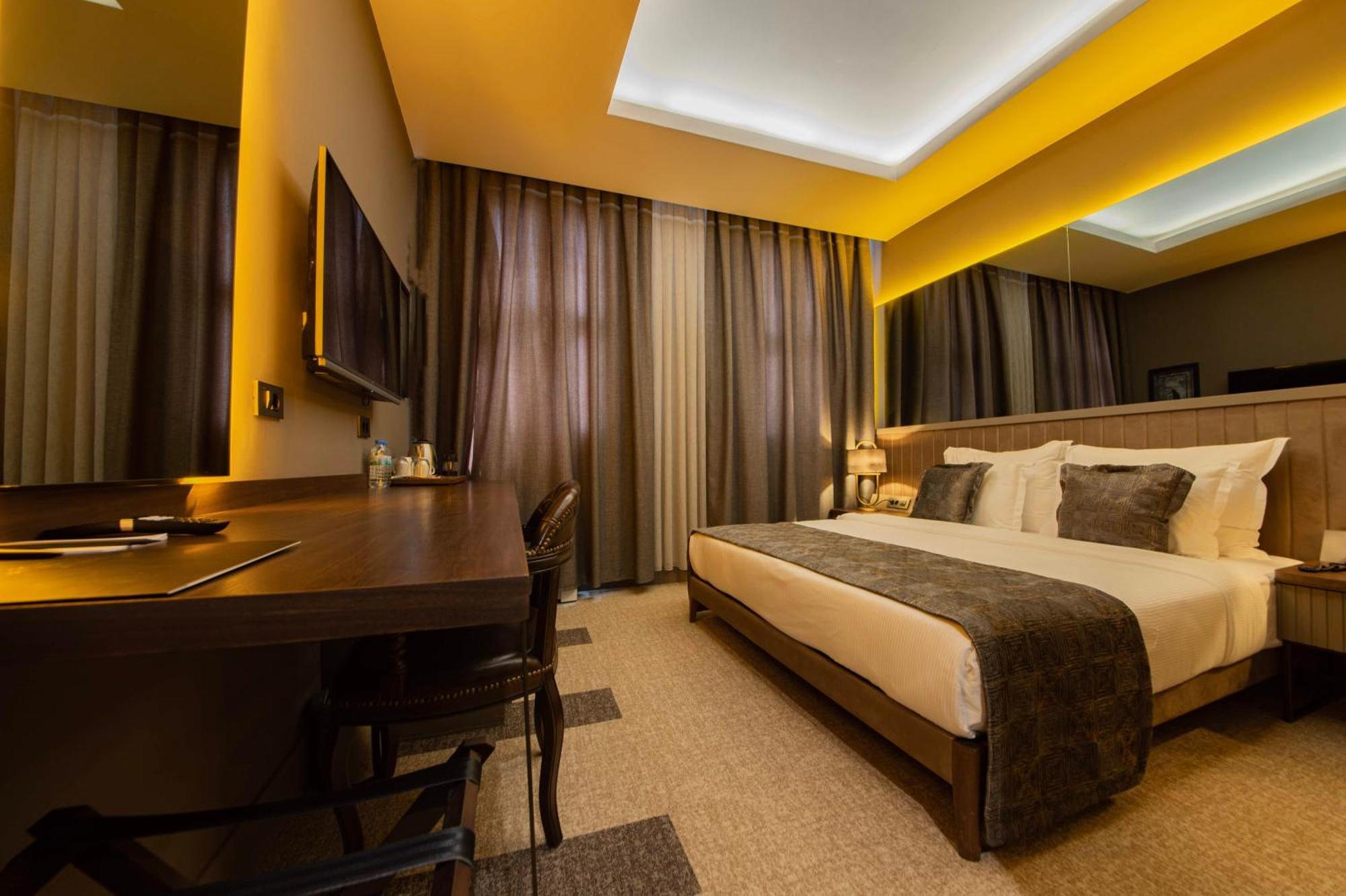 Four Mansions Hotel قيصرية المظهر الخارجي الصورة