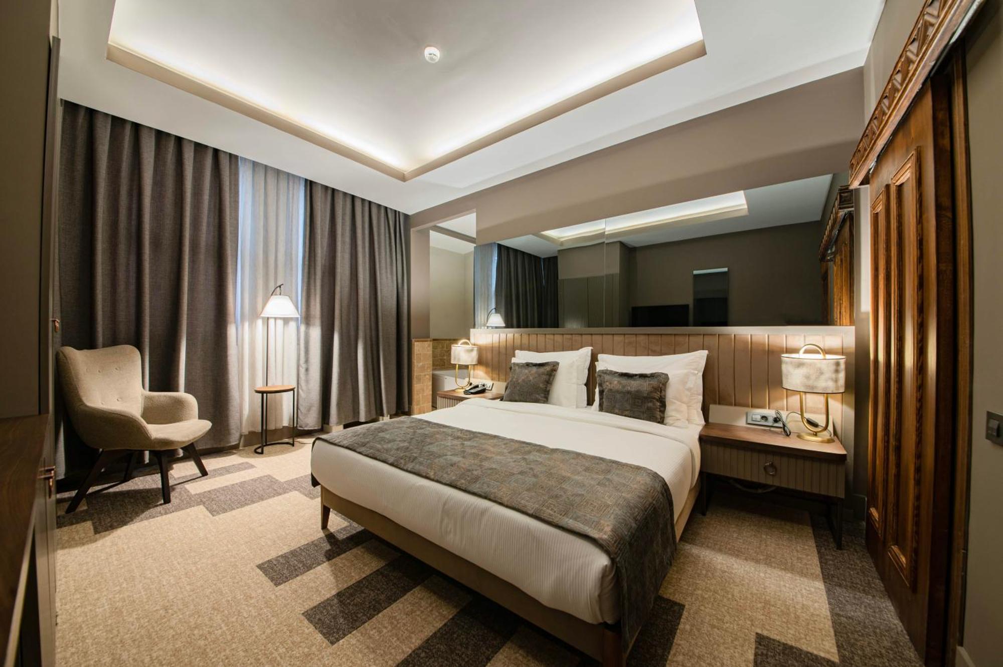 Four Mansions Hotel قيصرية المظهر الخارجي الصورة